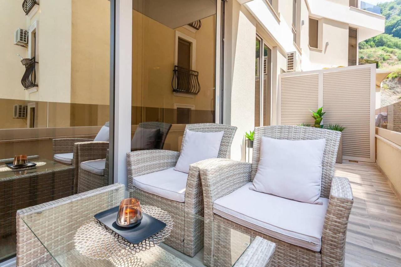 Lux Apartment Teodora Rafailovici Exterior foto